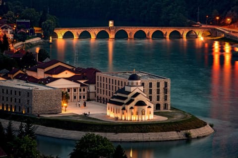 Nearby landmark, Night, Natural landscape, City view, Lake view