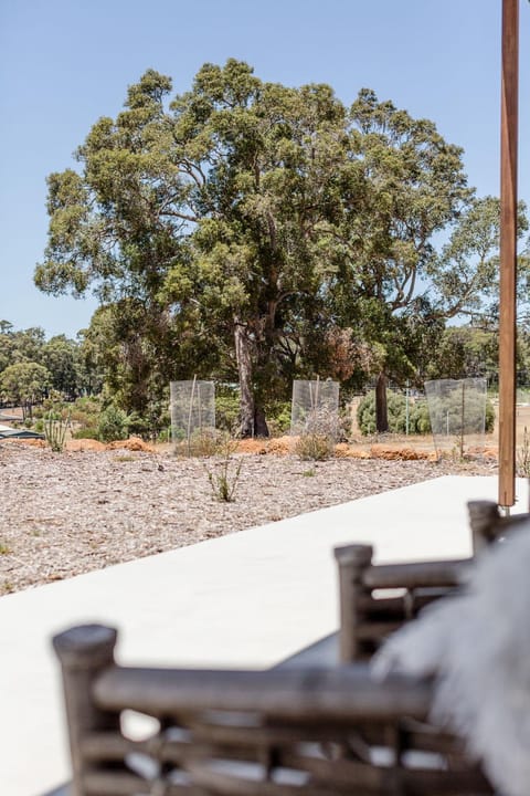 View (from property/room), Balcony/Terrace, Garden view