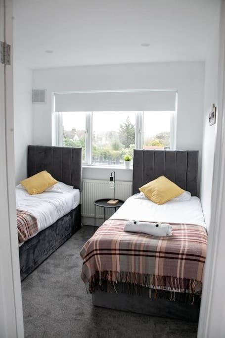 Stylish Retreat in Leigh-on-Sea Apartment in Southend-on-Sea