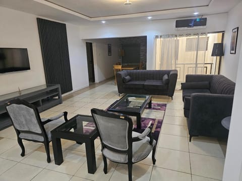 Communal lounge/ TV room, Living room