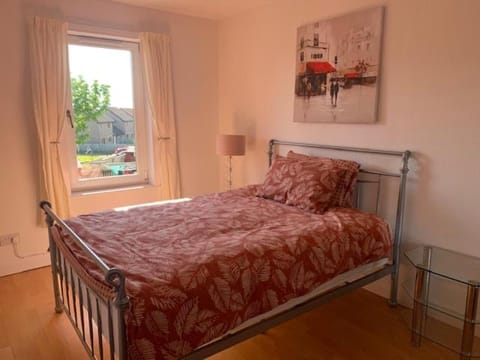 Modern One Bedroom Apartment Apartment in Lossiemouth