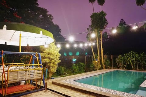 Villa Tentram Puncak, 6 Kamar, Billiar, Karaoke Villa in Cisarua