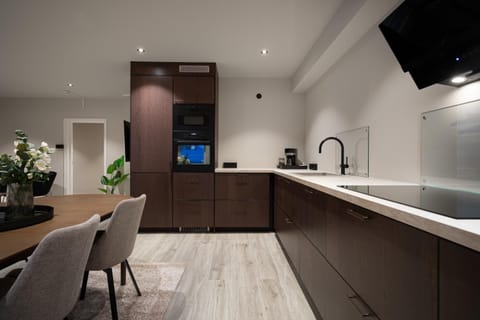 Kitchen or kitchenette, kitchen