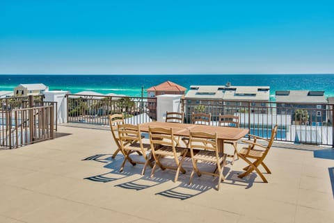 Soggy Dollar Casa in Miramar Beach