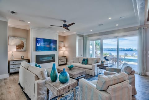 Paradise Cove House in Destin