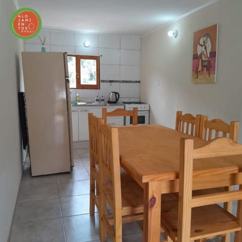 Kitchen or kitchenette, Dining area, pet friendly