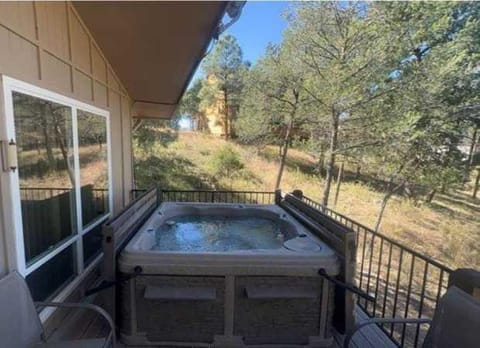 Lazy Bear: 3 Bedroom Beauty for the Whole Family! House in Ruidoso