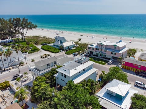 Avalon House in Holmes Beach