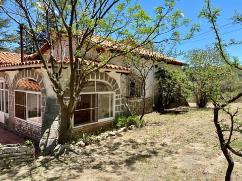 El Refugio House in Valle Hermoso