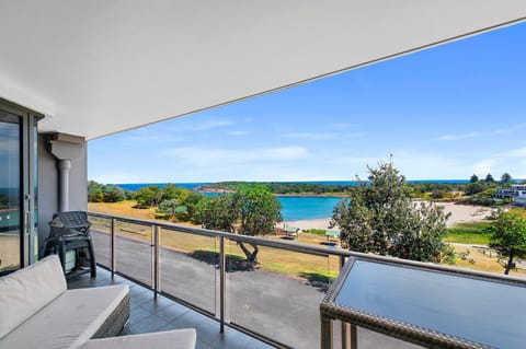 Ocean Views Apartment in Boat Harbour