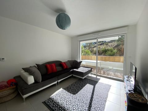 Appartement cosy et boisé, 6 pers. proche centre Capbreton avec terrasse, parking et accès PMR partiel - FR-1-413-231 Apartment in Capbreton