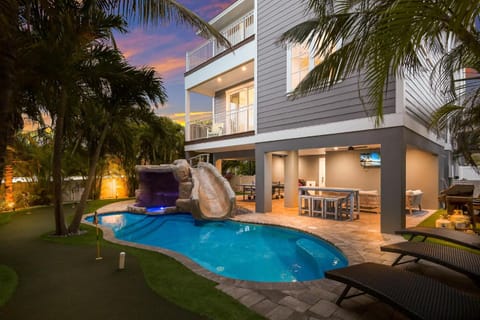 Seaside Escape House in Bradenton Beach