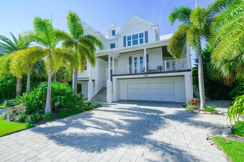 Serenity Beach House in Anna Maria Island