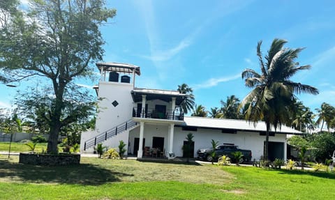 Lagoon House Negombo Hotel in Negombo