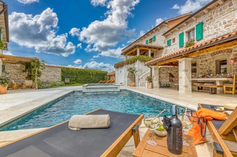 Rustic villa Kata with outdoor pool in Sveti Lovrec Villa in Istria County