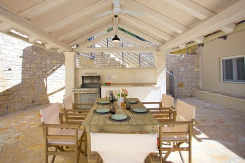 Patio, BBQ facilities, Dining area