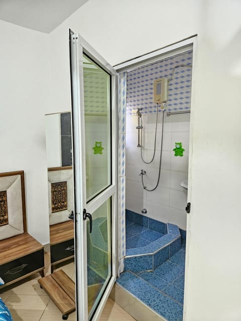 Private-room with washroom in spintex, Accra Condominio in Accra