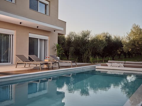 Pool view, Swimming pool