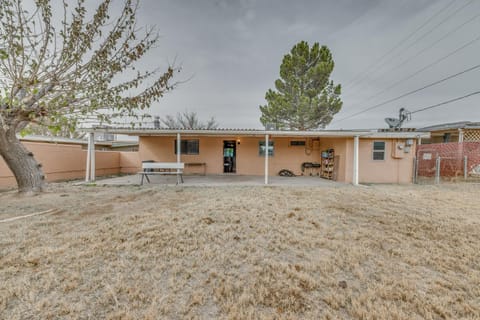 Pet-Friendly Alamogordo Home 16 Mi to White Sands! House in Alamogordo