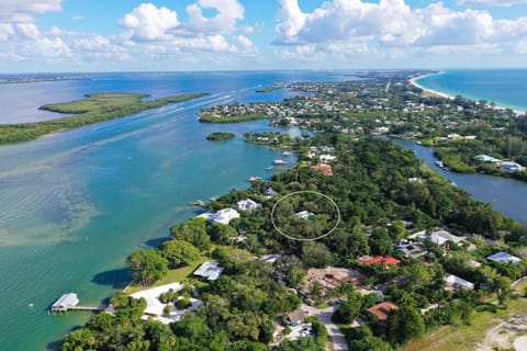 Arts and Vines Casa in Longboat Key