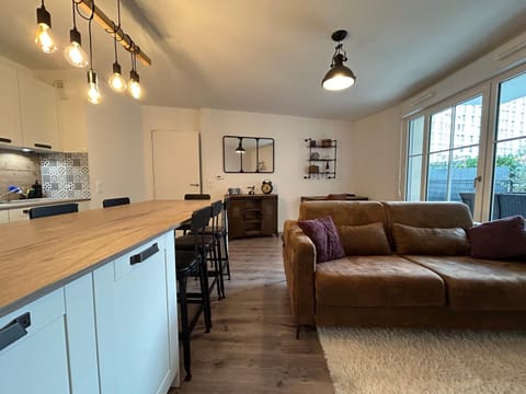 Living room, Dining area