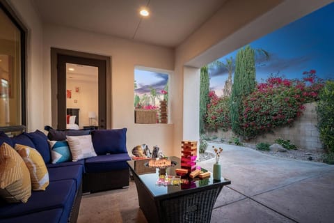 Desert Spring by Fieldtrip 8Bd Resort with Pool Spa Casita House in La Quinta
