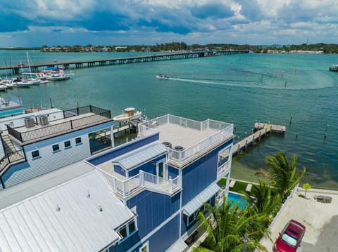 Bikinis and Bellinis House in Bradenton Beach