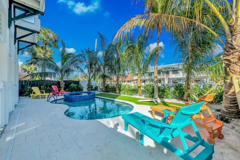 Oceanfront Paradise House in Bradenton Beach