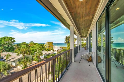 Tide of Your Life House in Bradenton Beach