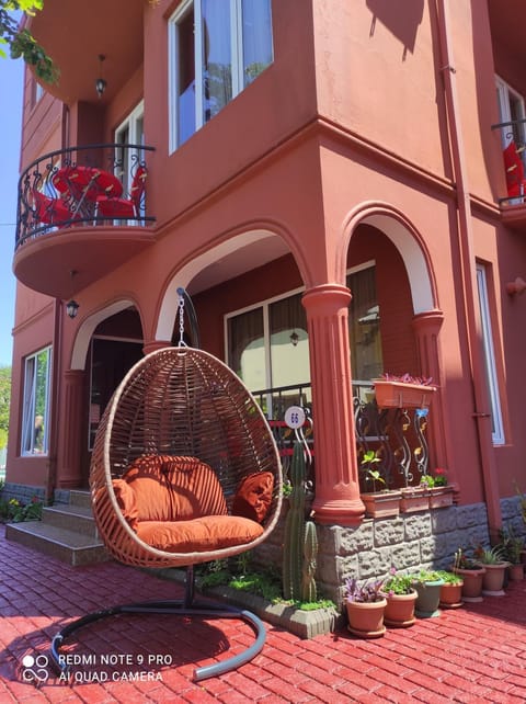 Gold Guest House Bed and Breakfast in Batumi
