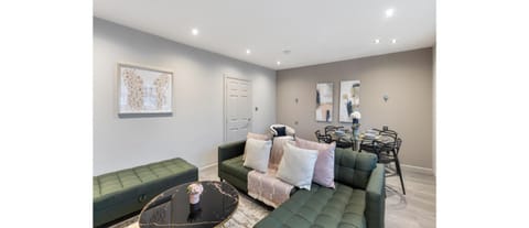 Metropolitan Living: Sleek 3BR with Vibrant Flair Condo in Harrow