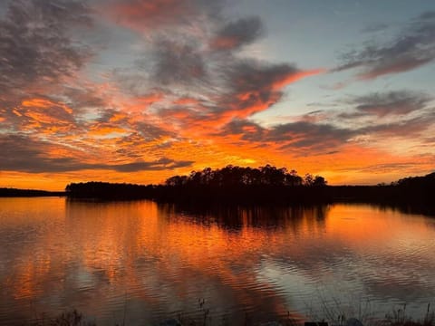 Relaxing Cabin Near Raysville Maison in Clarks Hill Lake