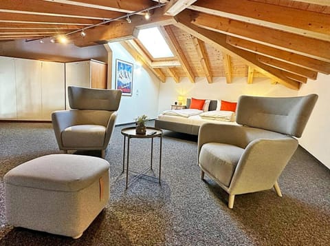 Property building, TV and multimedia, Bedroom