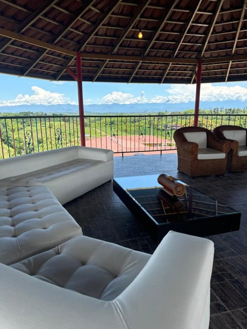 Natural landscape, View (from property/room), Balcony/Terrace, Living room, Seating area, Mountain view