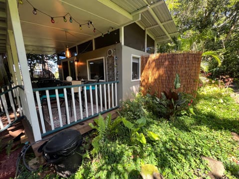 Banyan Bungalow Chalet in Captain Cook