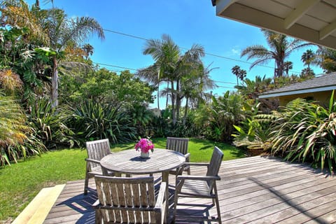 Little Palm Cottage House in Santa Barbara