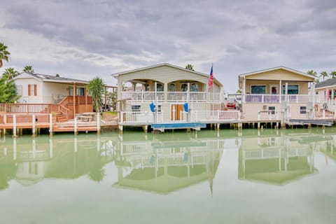 Canal-Front Port Isabel Cottage 5 Mi to Beach! House in Port Isabel