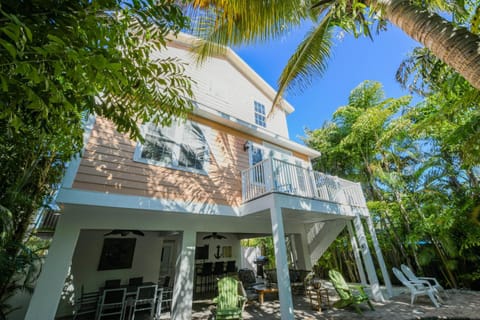 Coral Retreat House in Holmes Beach