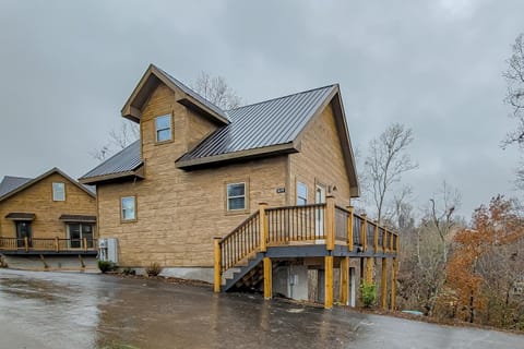 Destination - Douglas Lake House in Douglas Lake