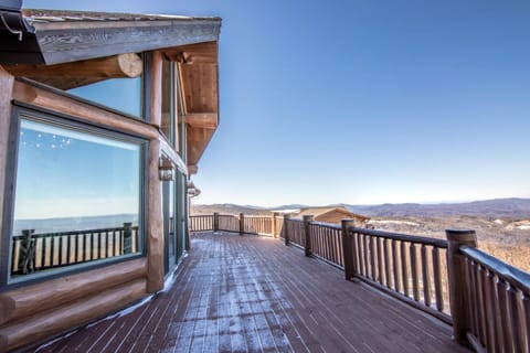 Mansion In The Sky House in Beech Mountain