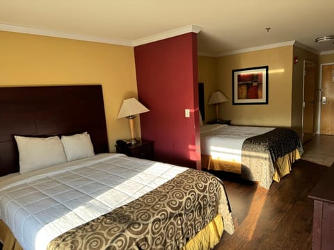 Inn & Suites at Fort Gregg-Adams Hotel in Chesterfield County