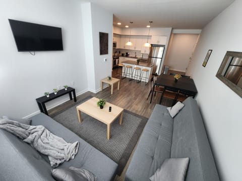 Mins to NYC, Exceptional Modern 2Bedroom Apt Condo in Kearny