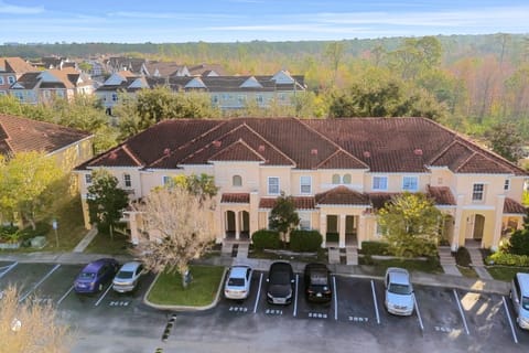 Sun-Kissed in Kissimmee House in Windsor Hills