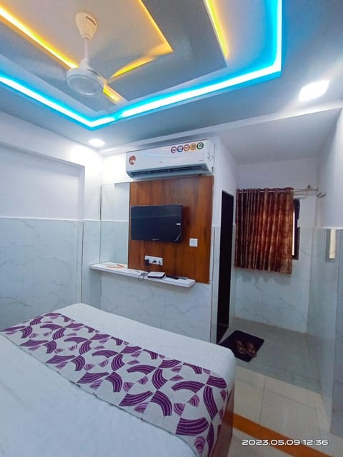 HOTEL ASHADEEP Bed and Breakfast in Ahmedabad