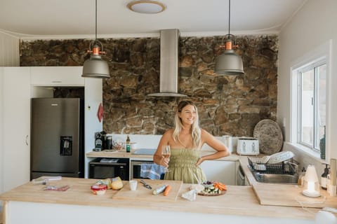 Sur Mer - Seaside Sanctuary House in Dunsborough