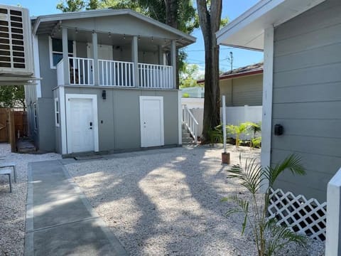 Serenity Bungalow Near Armature Works & Riverwalk Apartment in Tampa