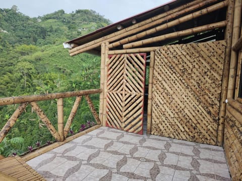 La Cabaña de Bambú Chalet in Manizales