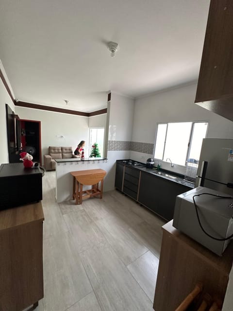 Kitchen or kitchenette, Living room, Dining area, minibar, pet friendly, stove