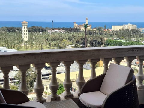 Sea and Montaza Palace view 2 bedrooms apartment alexandria,2 full bathrooms, with 2 AC and 1 Stand Fan, wifi, 4 blankets available Condo in Alexandria