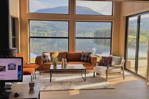 Living room, Lake view